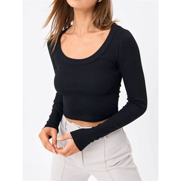 Commense Women's Long Sleeve Crew Neck Crop Shirt Top Black Size Medium NWT - Picture 1 of 6